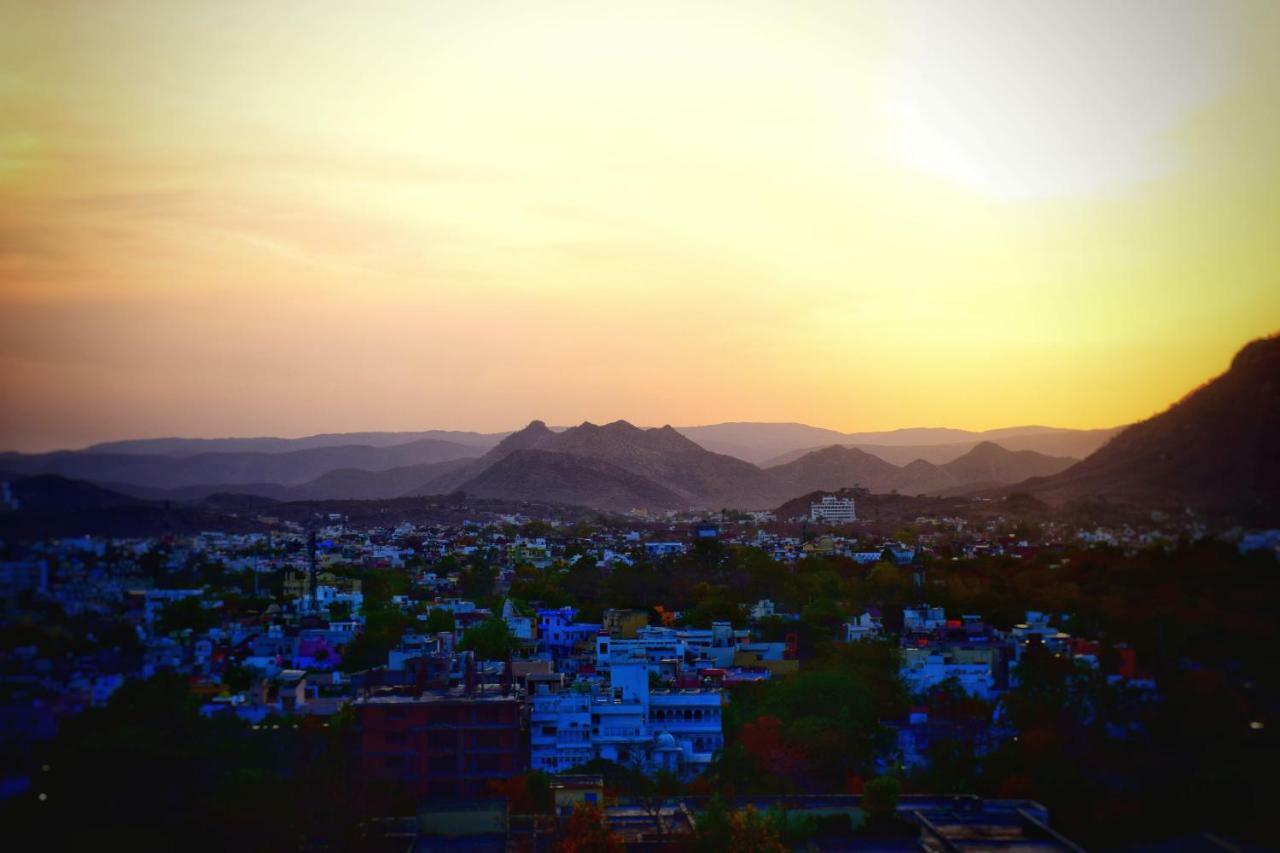 Hotel Kurabar Kothi Udaipur Ngoại thất bức ảnh