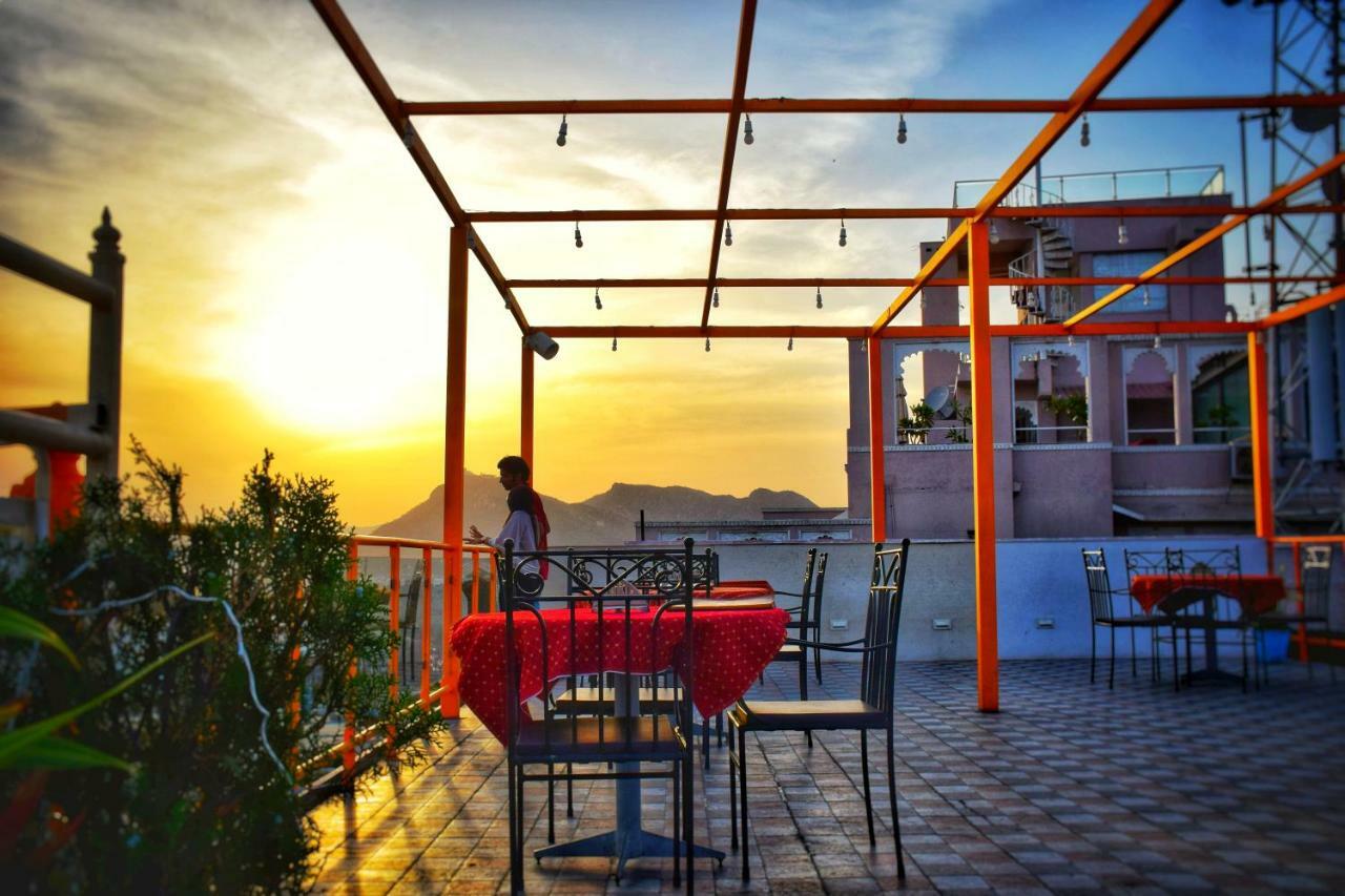 Hotel Kurabar Kothi Udaipur Ngoại thất bức ảnh