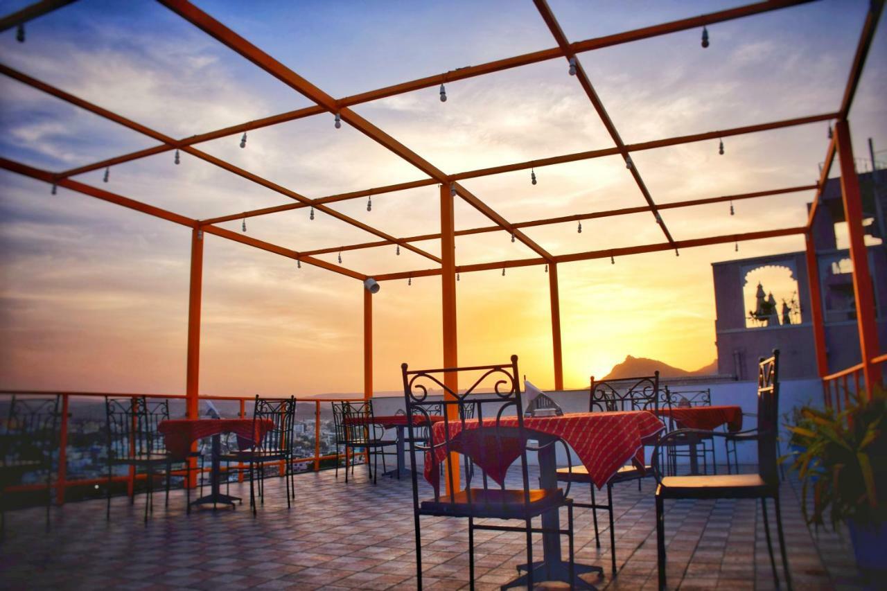 Hotel Kurabar Kothi Udaipur Ngoại thất bức ảnh